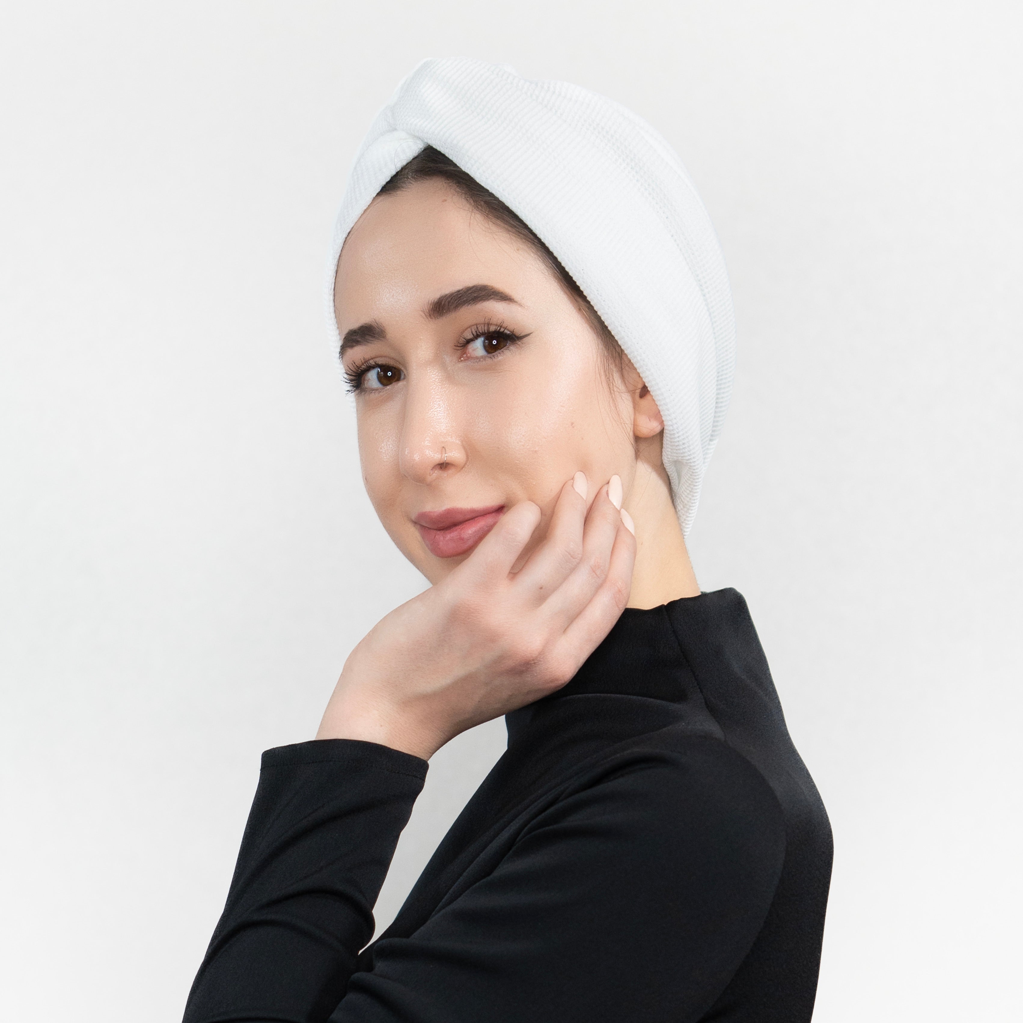 El Yapımı Günlük Bone - Çift Yönlü Kullanım - Esnek Örme Kumaş - Beyaz Renk - Comfy X - BitterColors