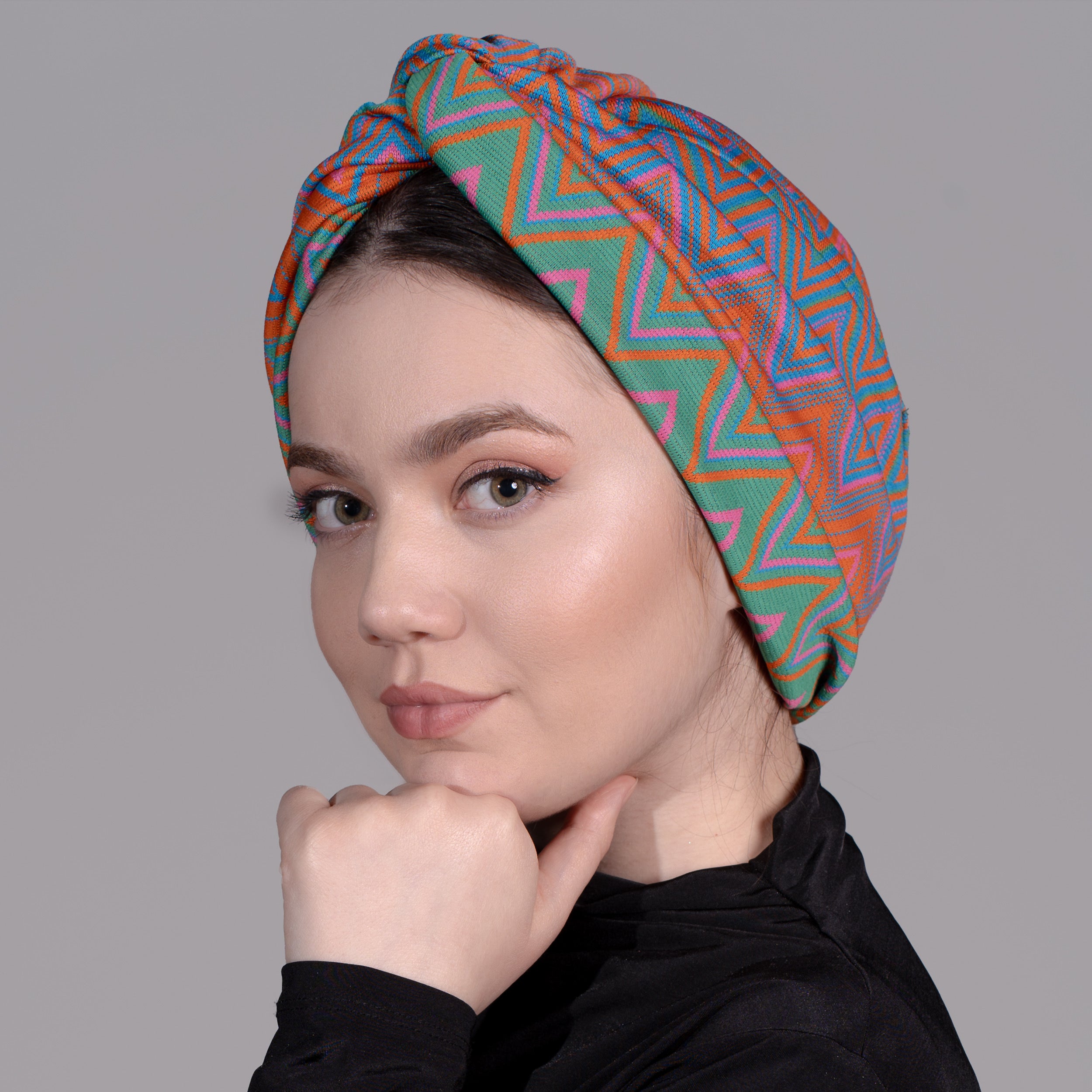Fiesta ZikZak Desenli Burgulu Bone - Turuncu Yeşil Mavi Renkli - Esnek Triko Kumaş - BitterColors