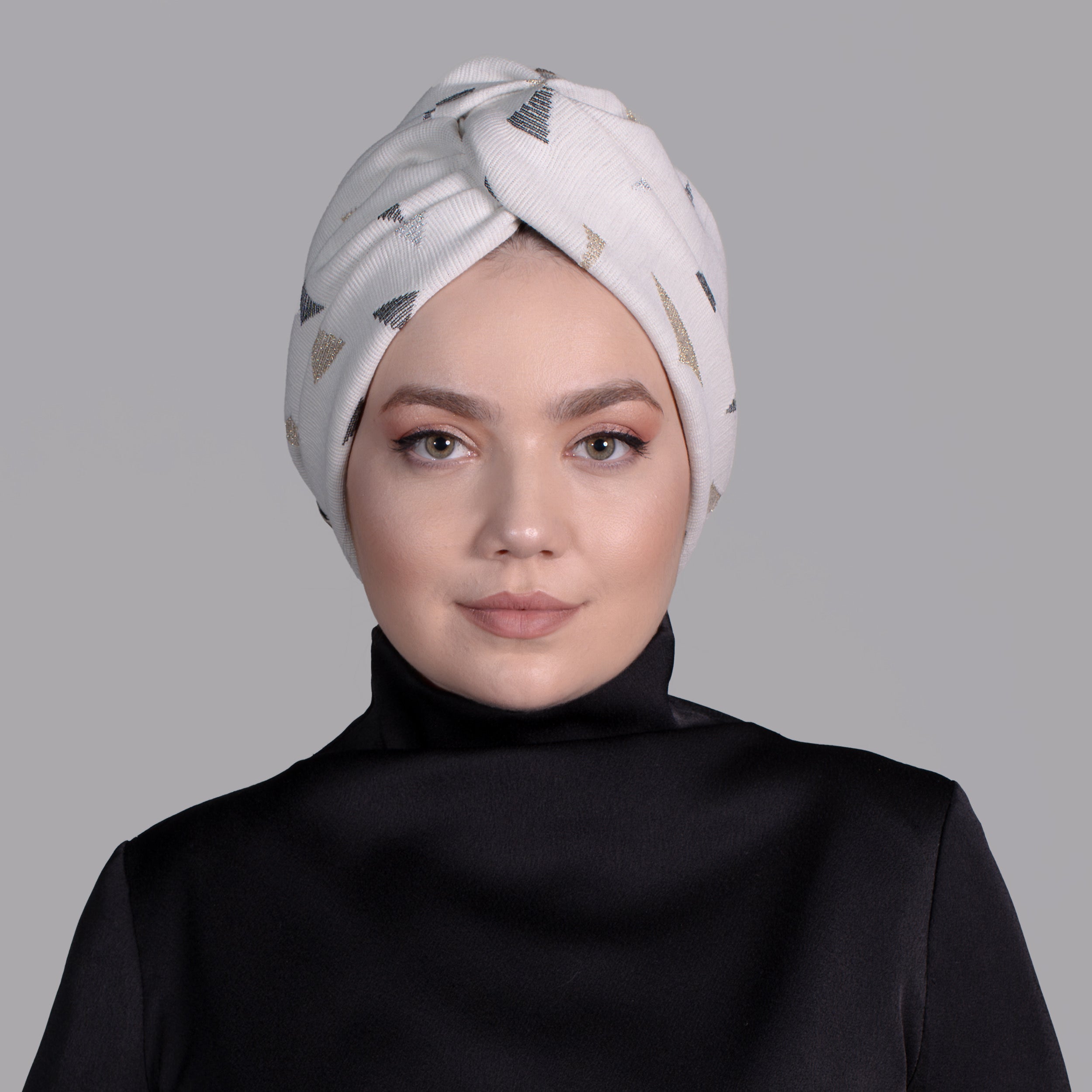 Piramit Burgulu Bone - Çift Taraflı -  Esnek Örme Kumaş - Krem Rengi - BitterColors