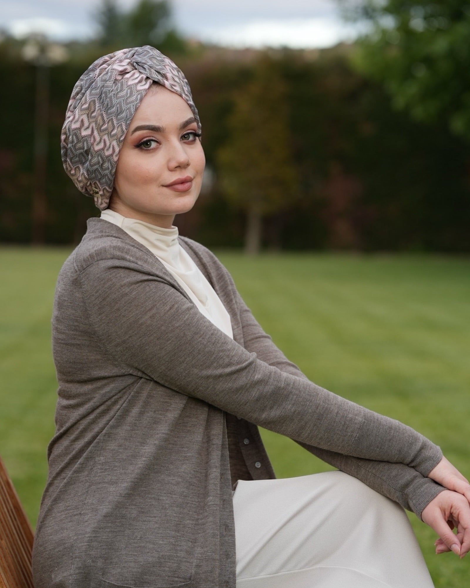 Twisted Nova Pink - Burgulu - Pembe, Gri, Vizon Renkli - Triko Kumaş - BitterColors