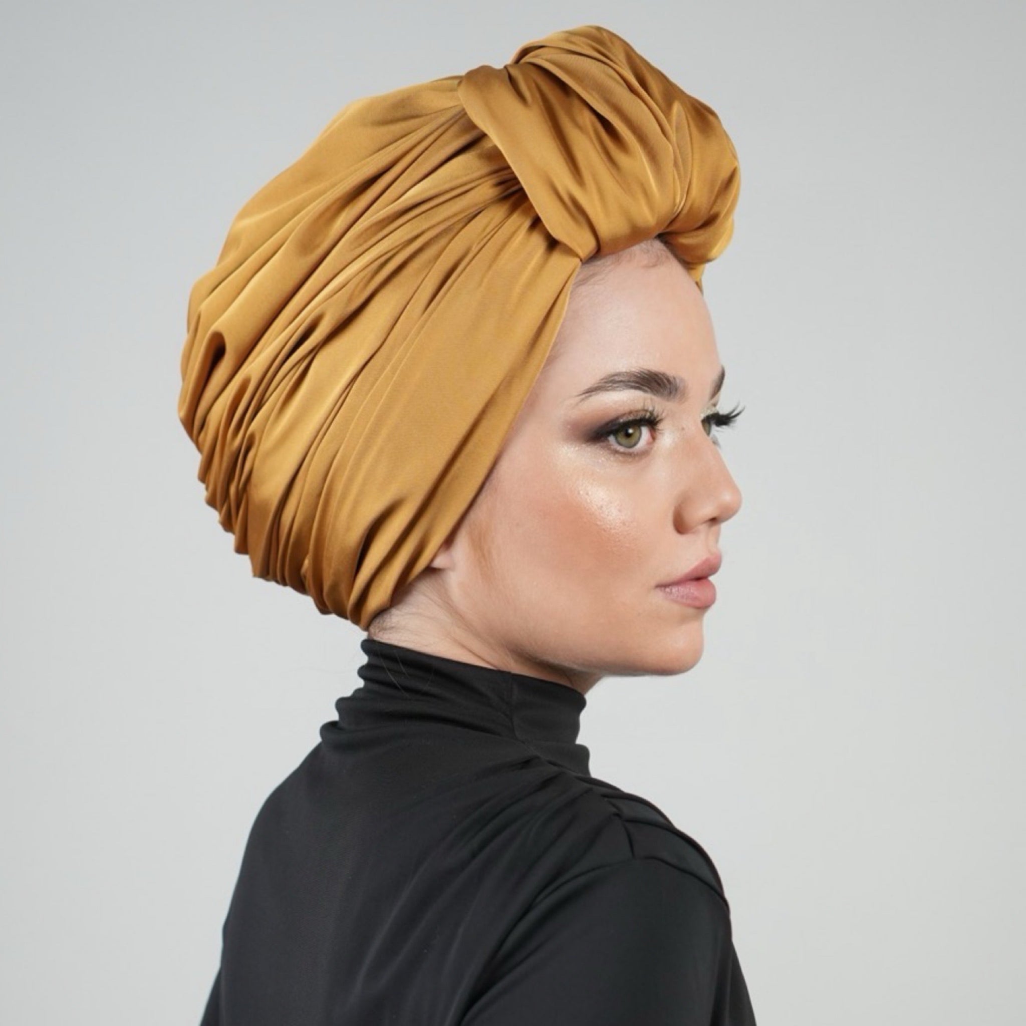 Beyrut Saten Bone - Esnek Saten Kumaş, Penye Astarlı - Yeşil Renk - BitterColors