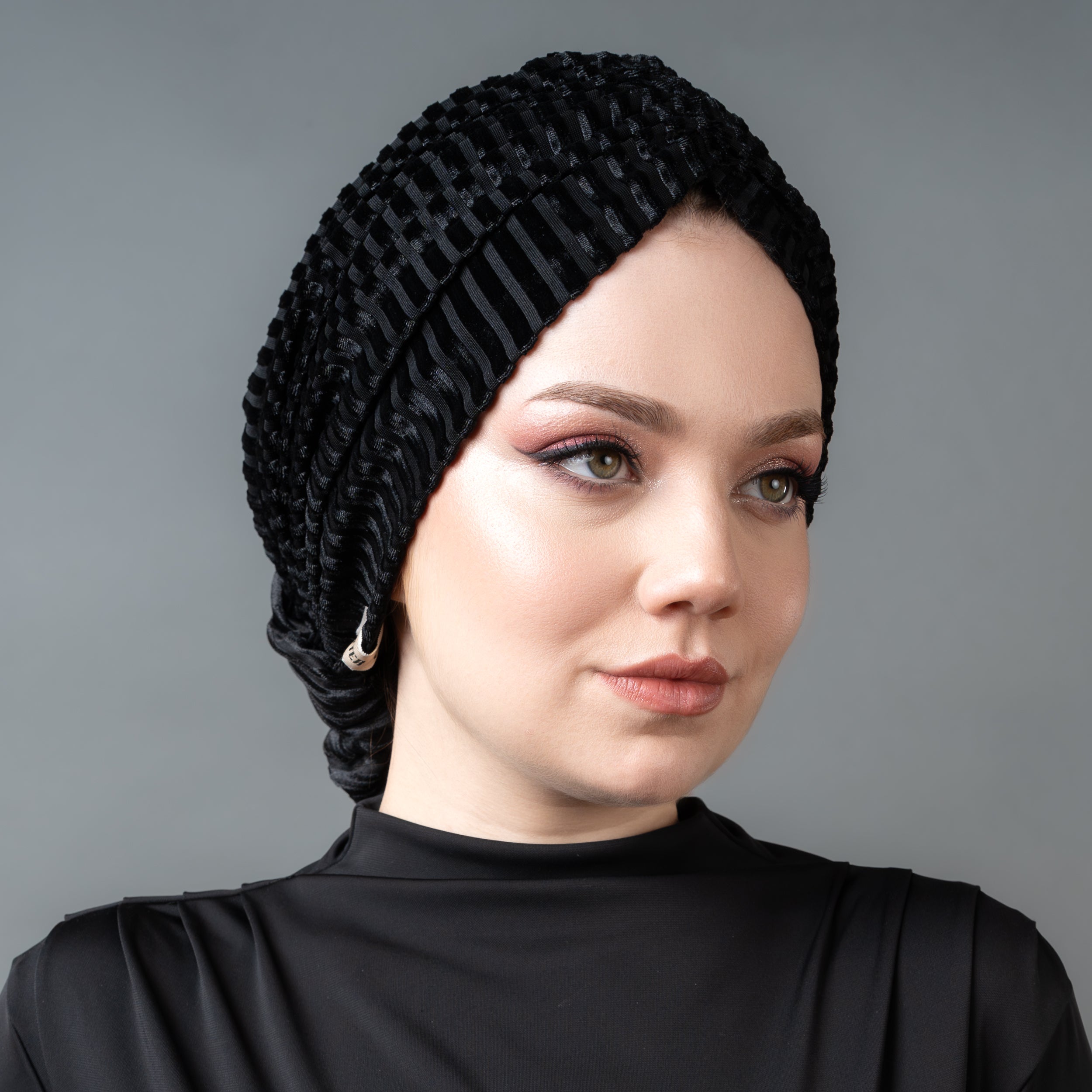 Beyrut Çizgili Kadife Bone - Esnek Kadife Kumaş - Siyah Renk - Bitter Colors