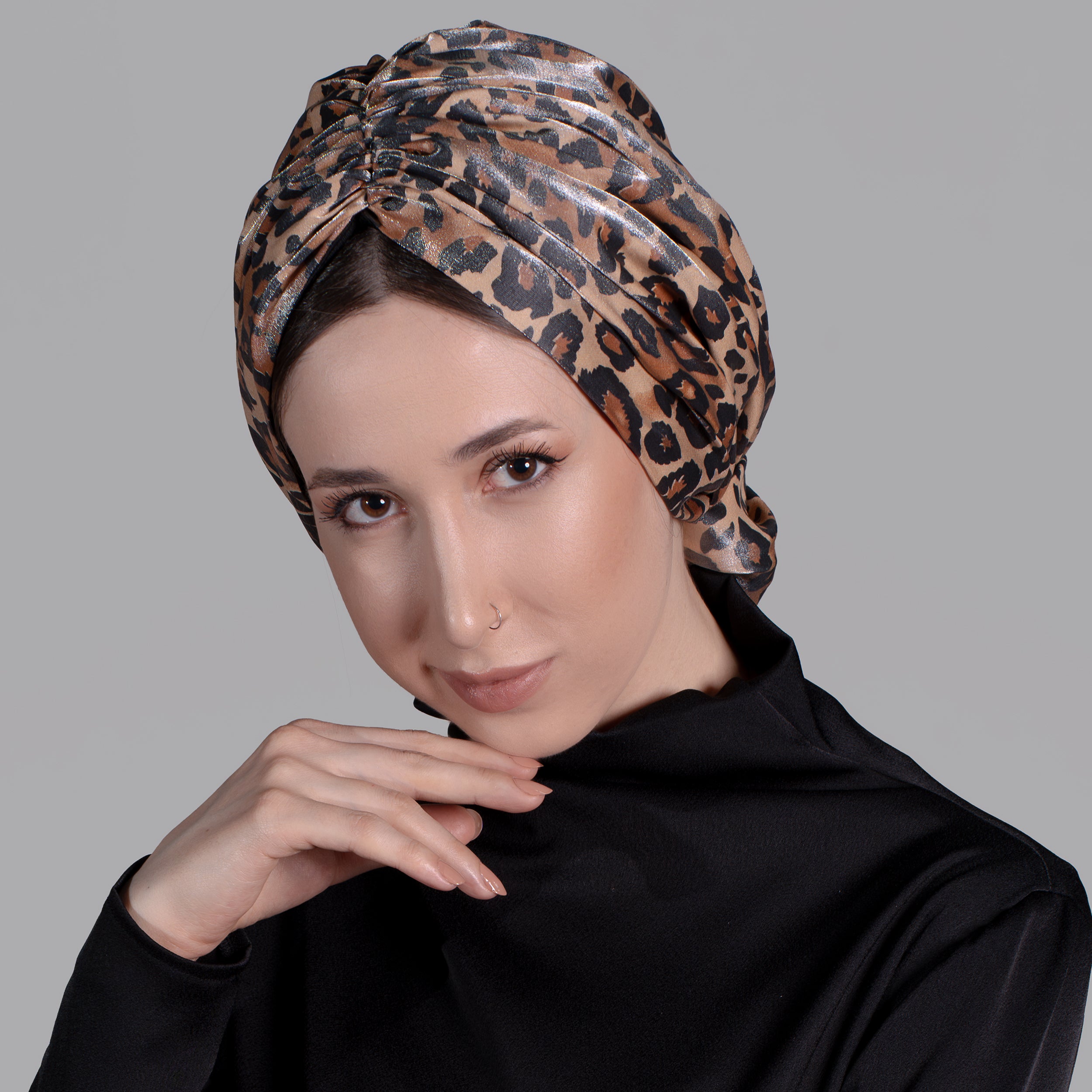 Esra Tokelli Leopar Desenli Penye Astarlı Büzgülü Bone - Kullanıma Hazır Bone - Çok Renkli - BitterColors