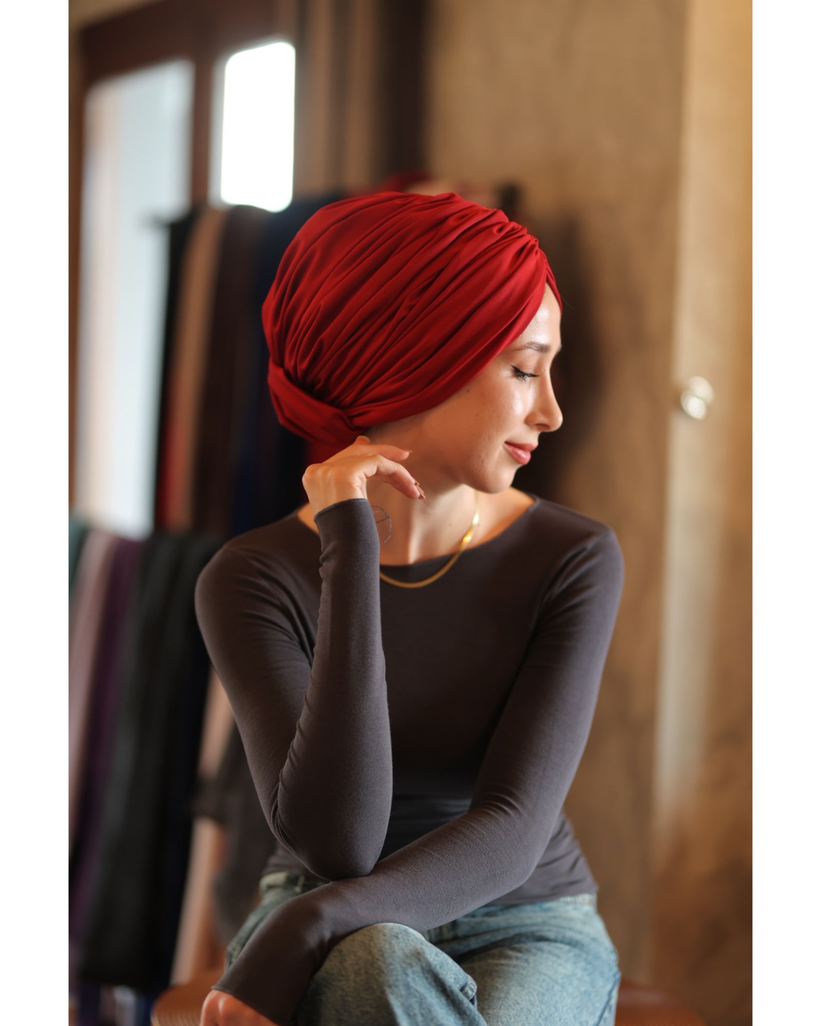 Esra Tokelli Penye Astarlı Büzgülü Bone - Jarse Kumaş - Kırmızı Renk - BitterColors