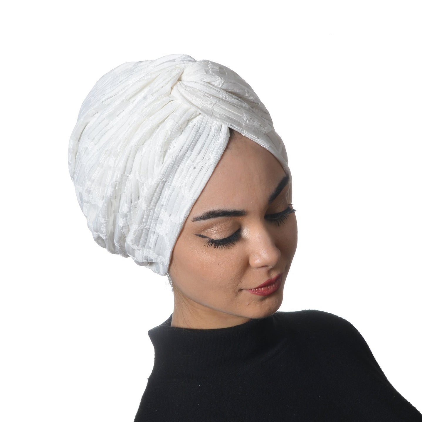 Burgulu Esnek Bone - Çift Taraflı - Beyaz Renk - Twisted circle - BitterColors