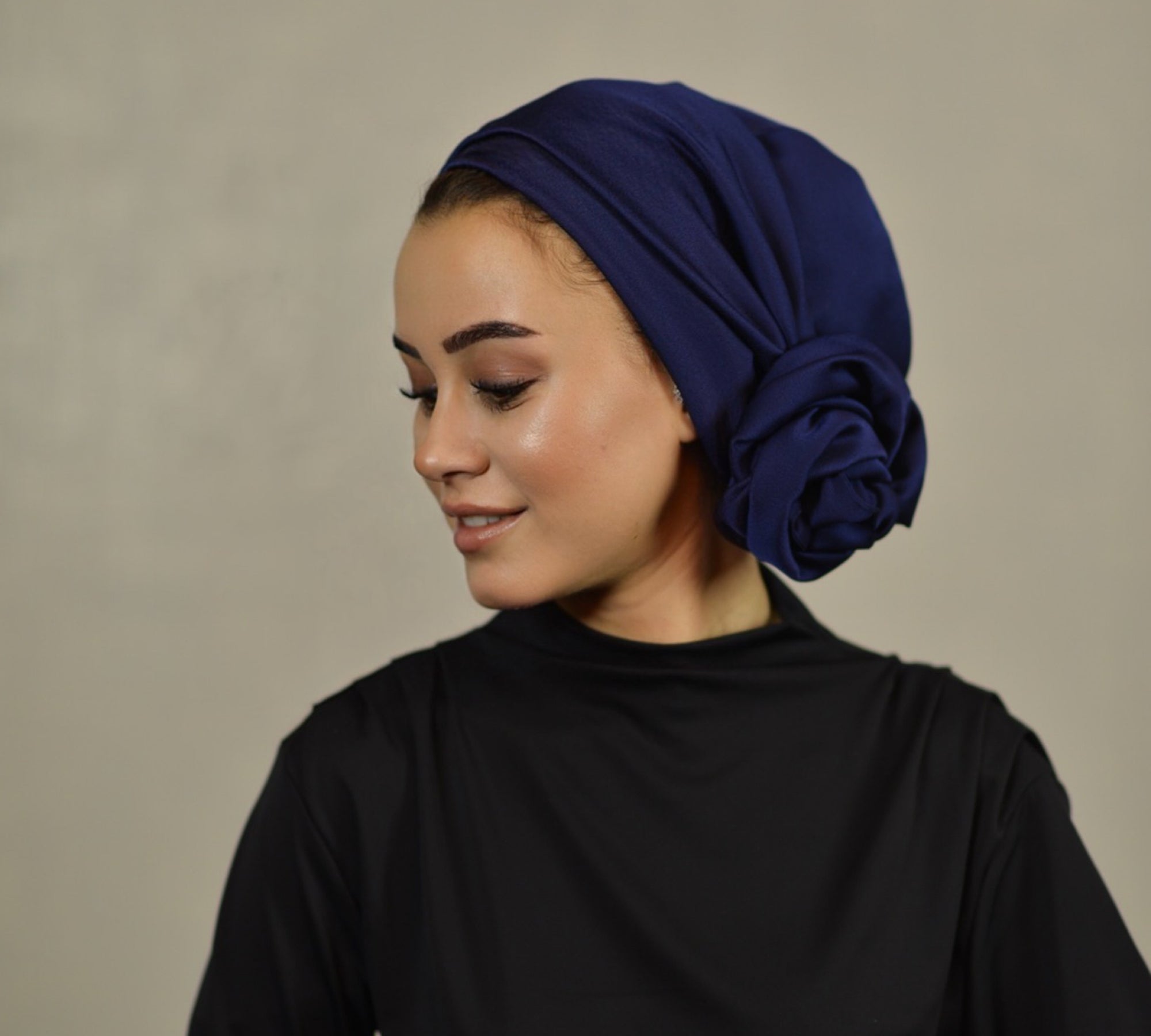 Dubai Krep Saten Bone - Bağlamalı Bone - BitterColors