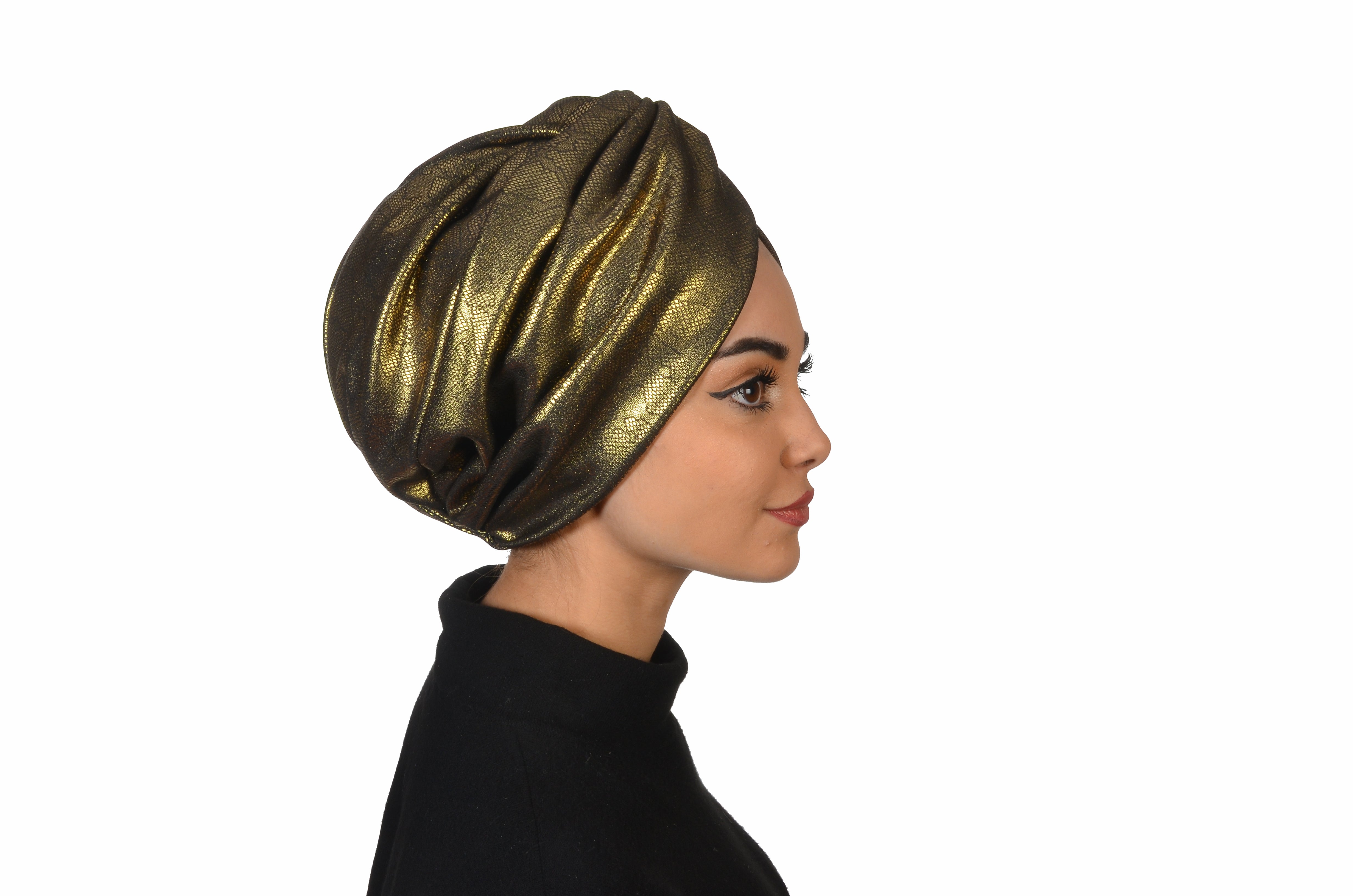 Sahara Deri Görünümlü Şık Bone - Esnek Kumaş - Altın Rengi - BitterColors