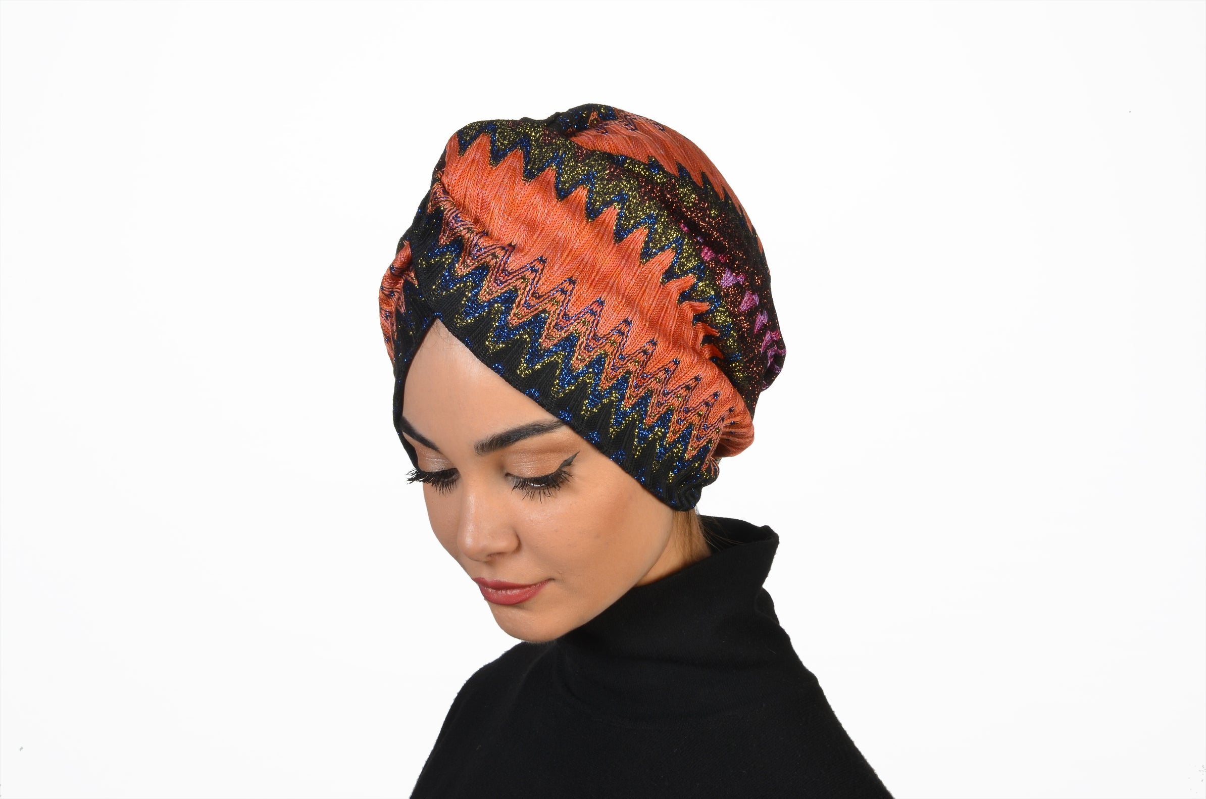 ZikZak Desenli Burgulu Bone - Esnek Örme/Triko Kumaş - Çift Taraflı - BitterColors