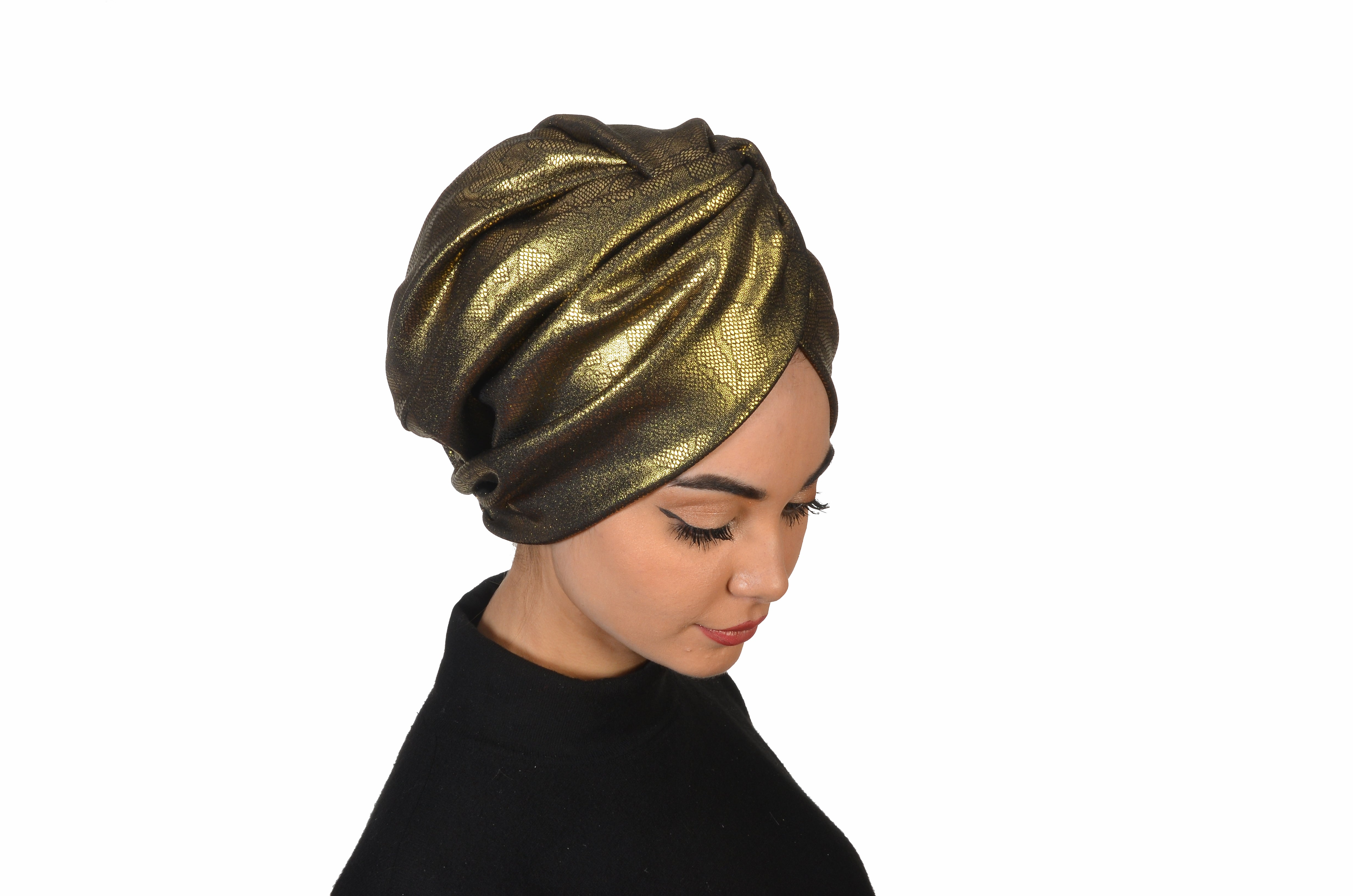 Sahara Deri Görünümlü Şık Bone - Esnek Kumaş - Altın Rengi - BitterColors