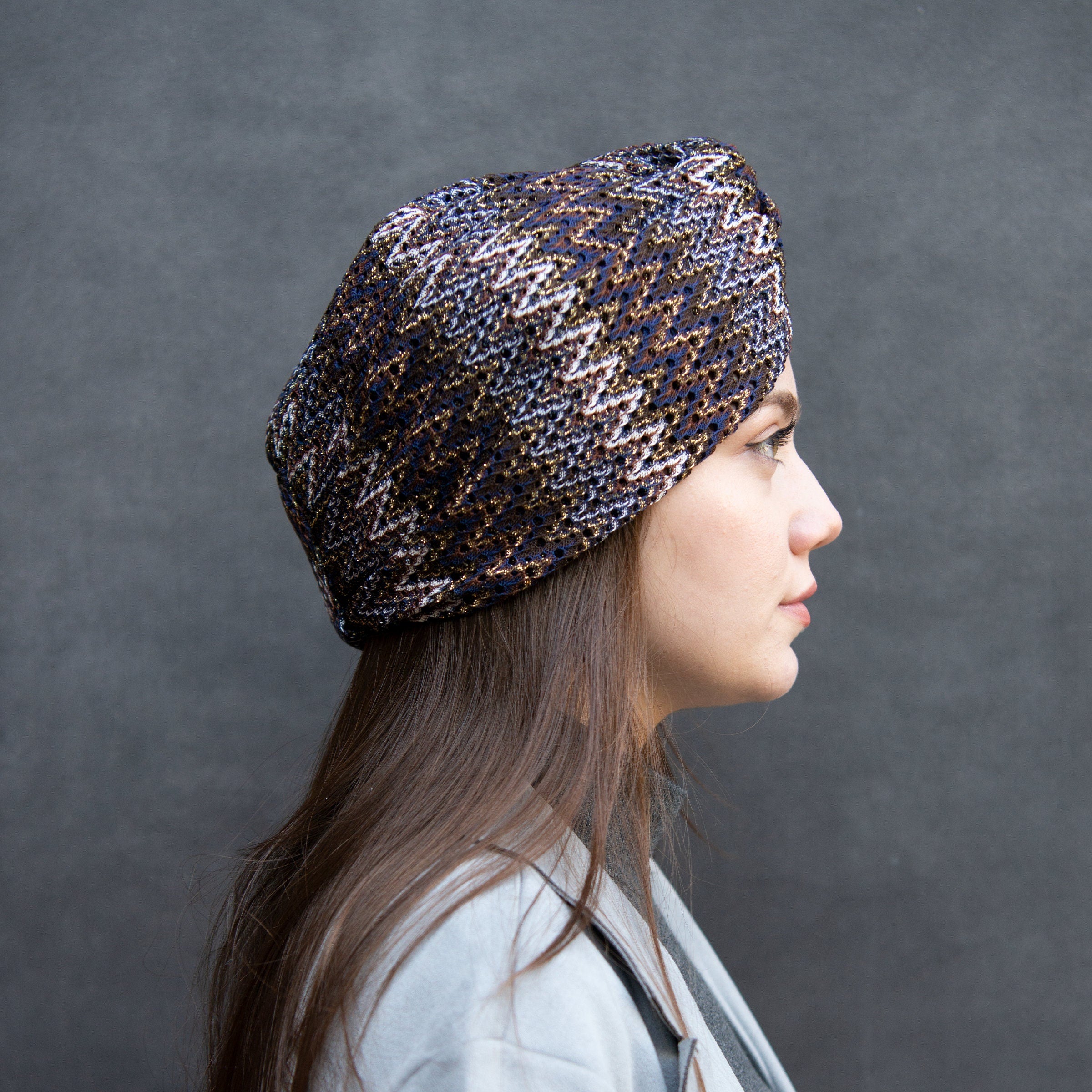 Zigzag Brown - ZikZak Desenli Bone - Burgulu Model - Esnek Triko Kumaş - Kahverengi - BitterColors