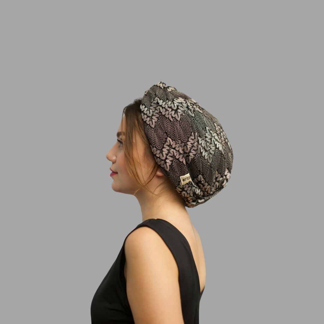 Twisted Mink ZikZak Desenli Burgulu Bone - Triko Kumaş - Çift Taraflı - Siyah Vizon - BitterColors