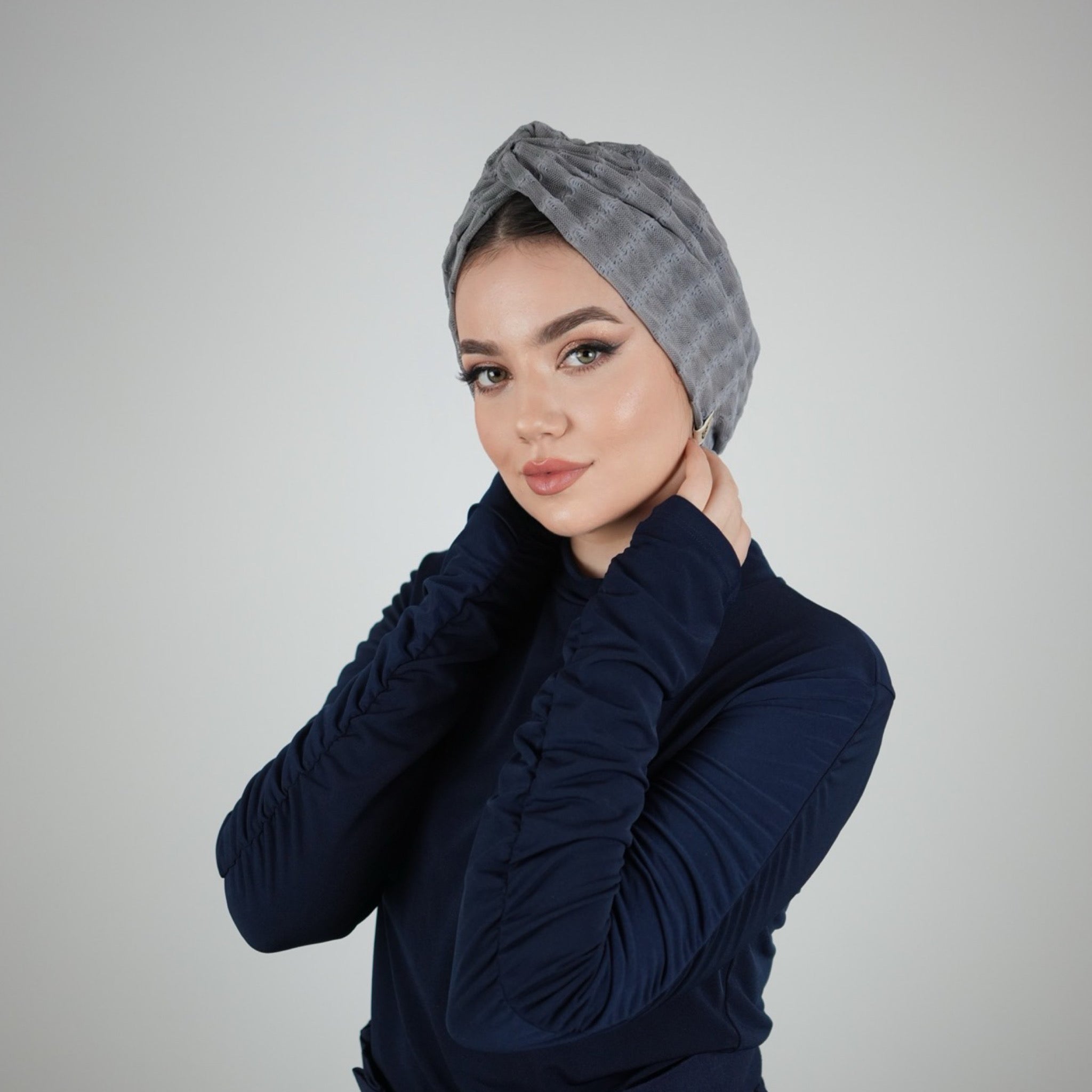 Twisted Betulle Grey Çift Kat Tül Esnek El Yapımı Şık Bone