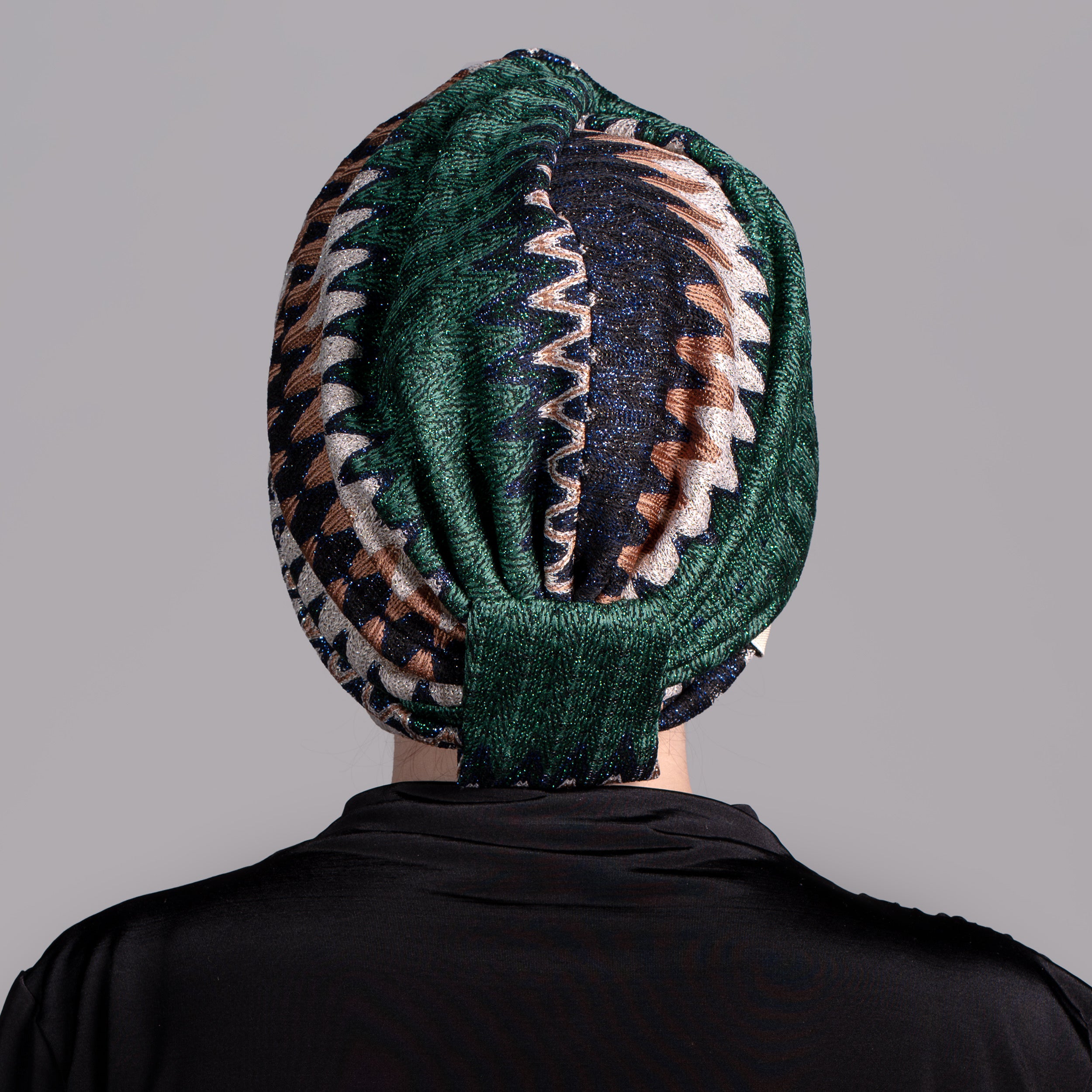 Twisted Zigzag Emerald Bone