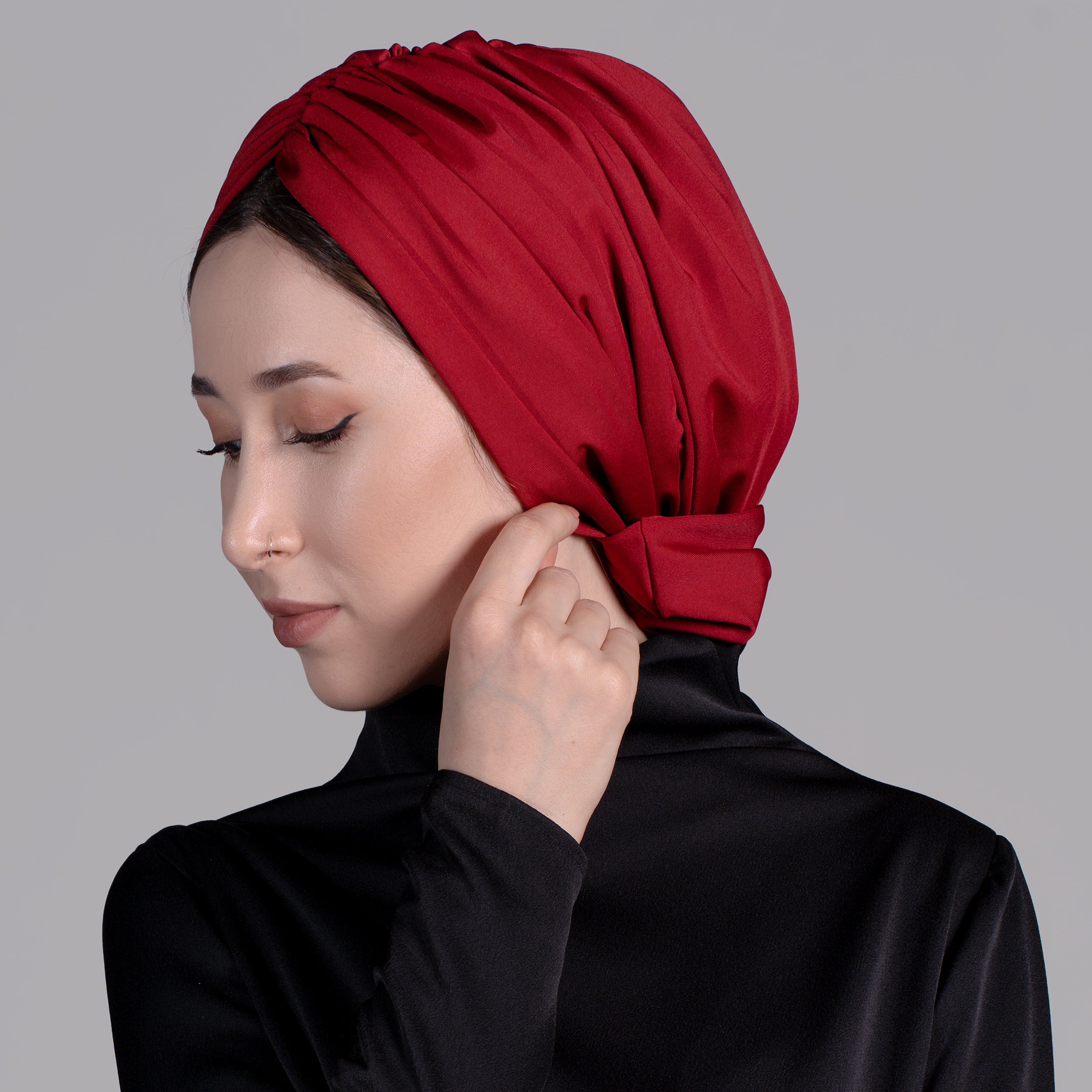 Esra Tokelli Büzgülü Bone