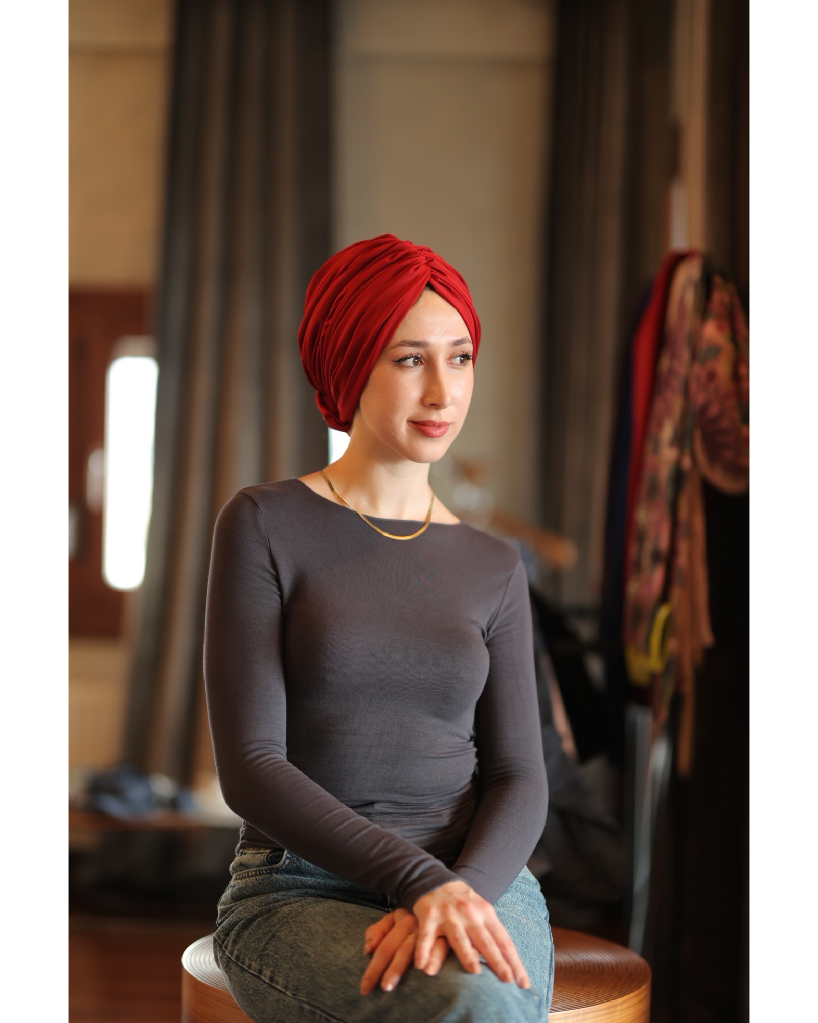 Esra Tokelli Büzgülü Bone