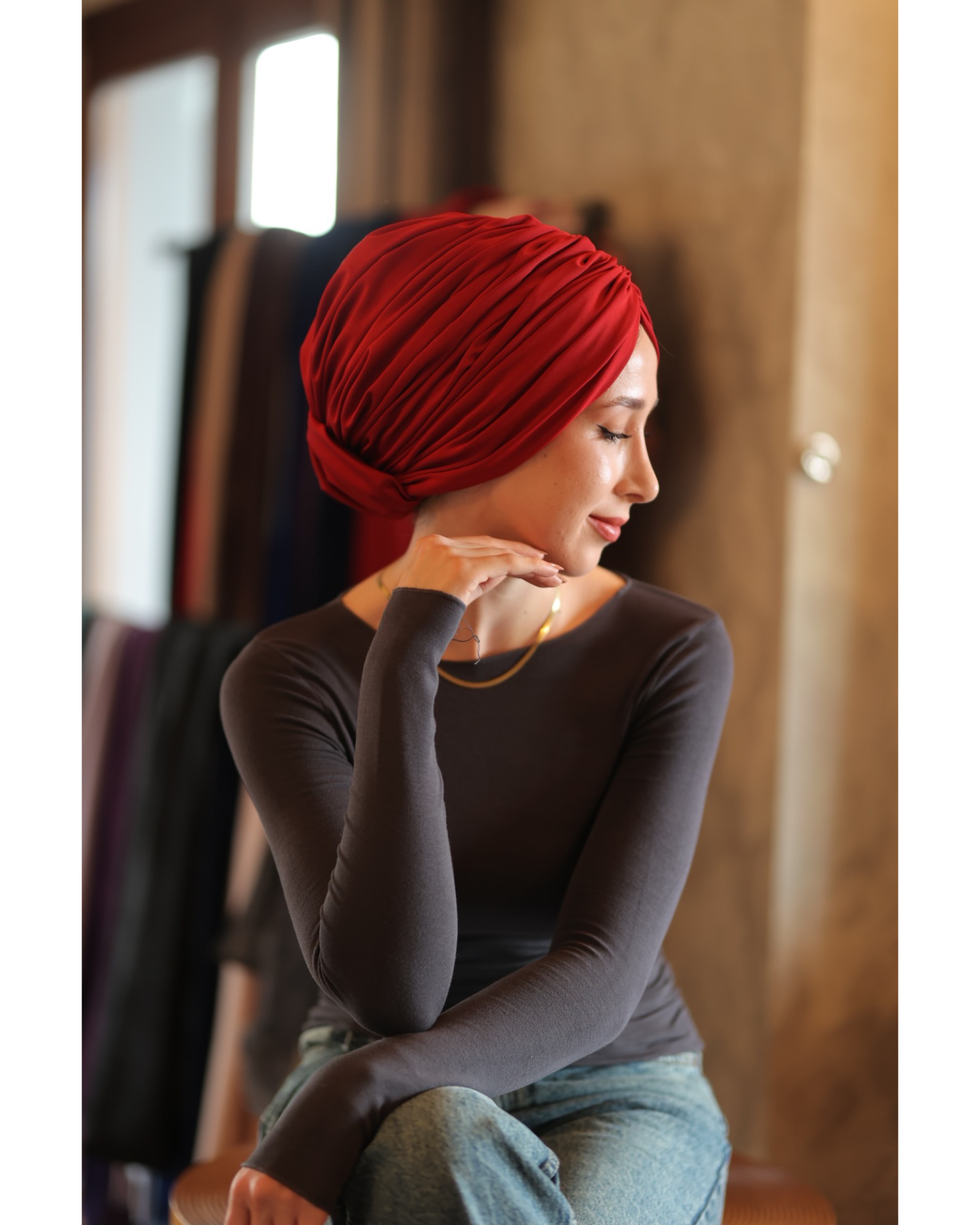 Esra Tokelli Büzgülü Bone