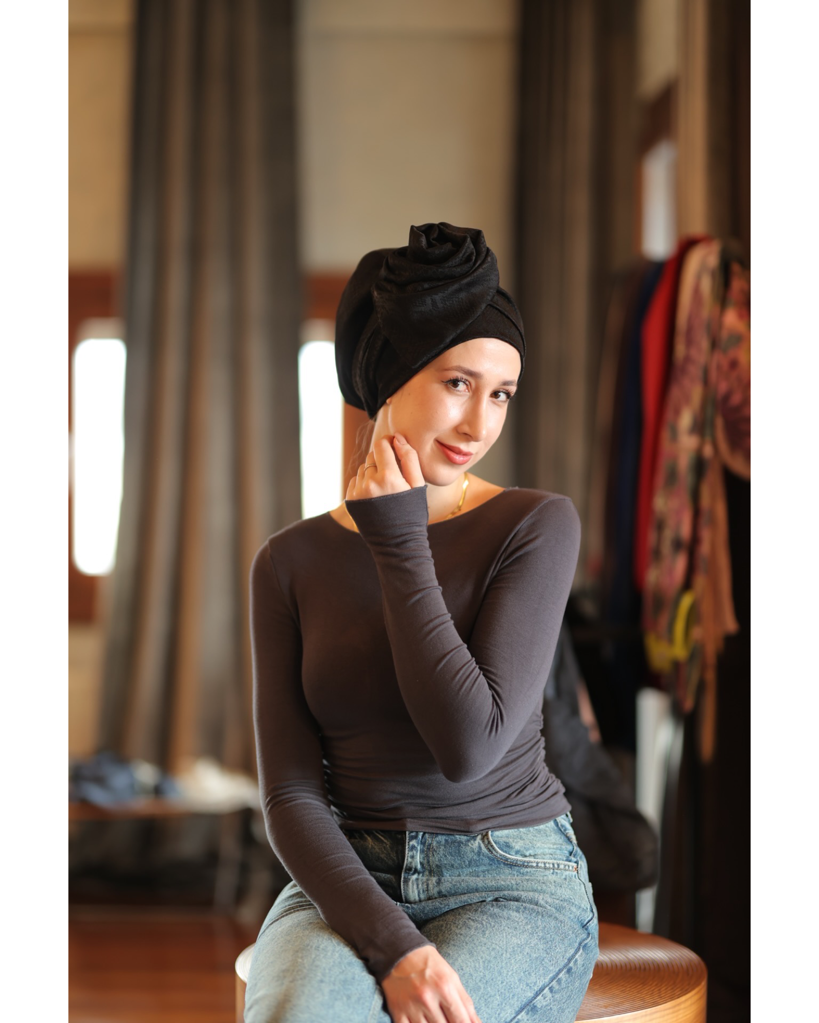 Esra Tokelli, Yılan Derisi Desenli Telli Bone