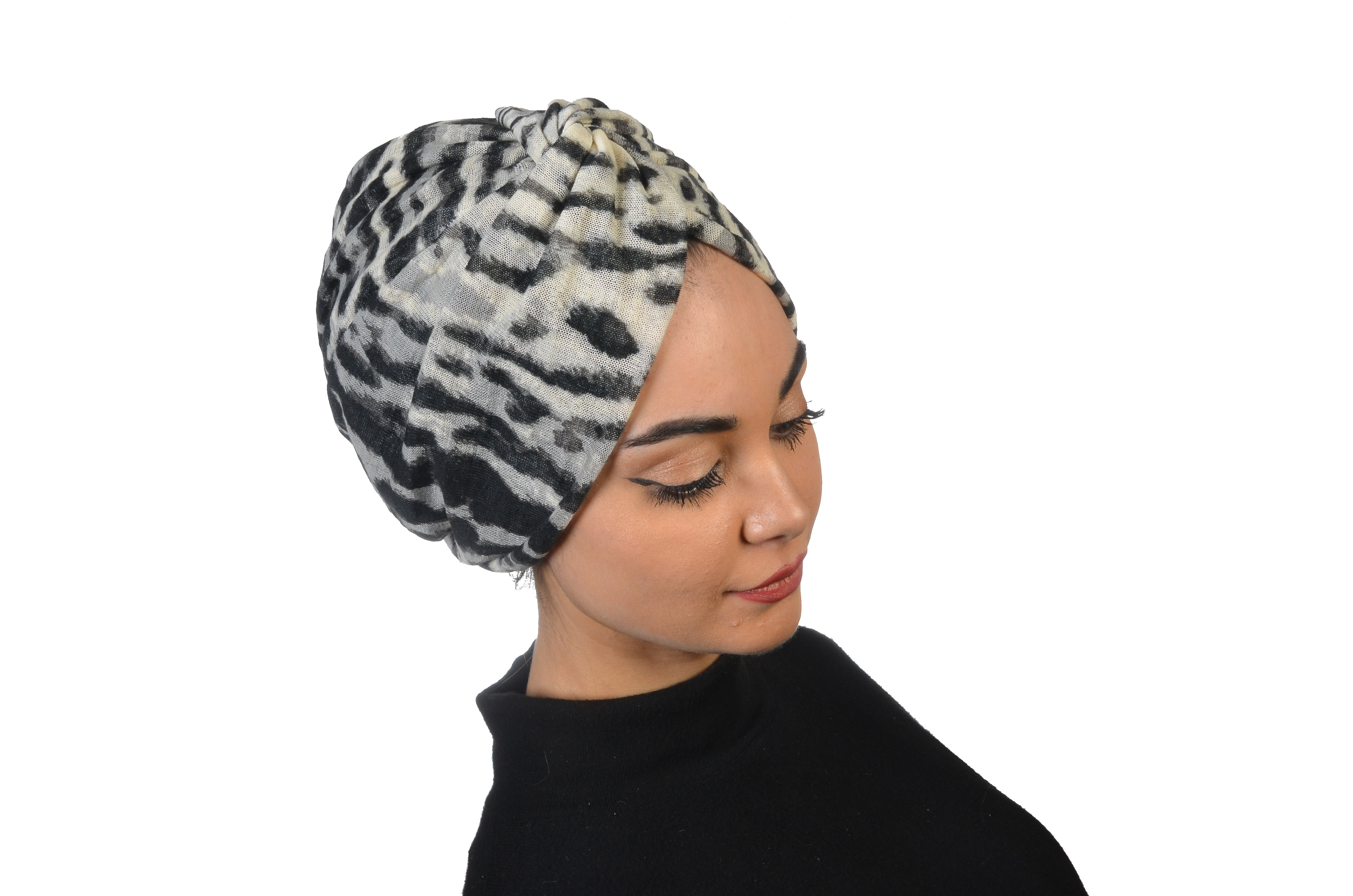 Twisted Knitty Leopard Leopar Desen Esnek Örme Triko Kumaş El Yapımı Şık Bone