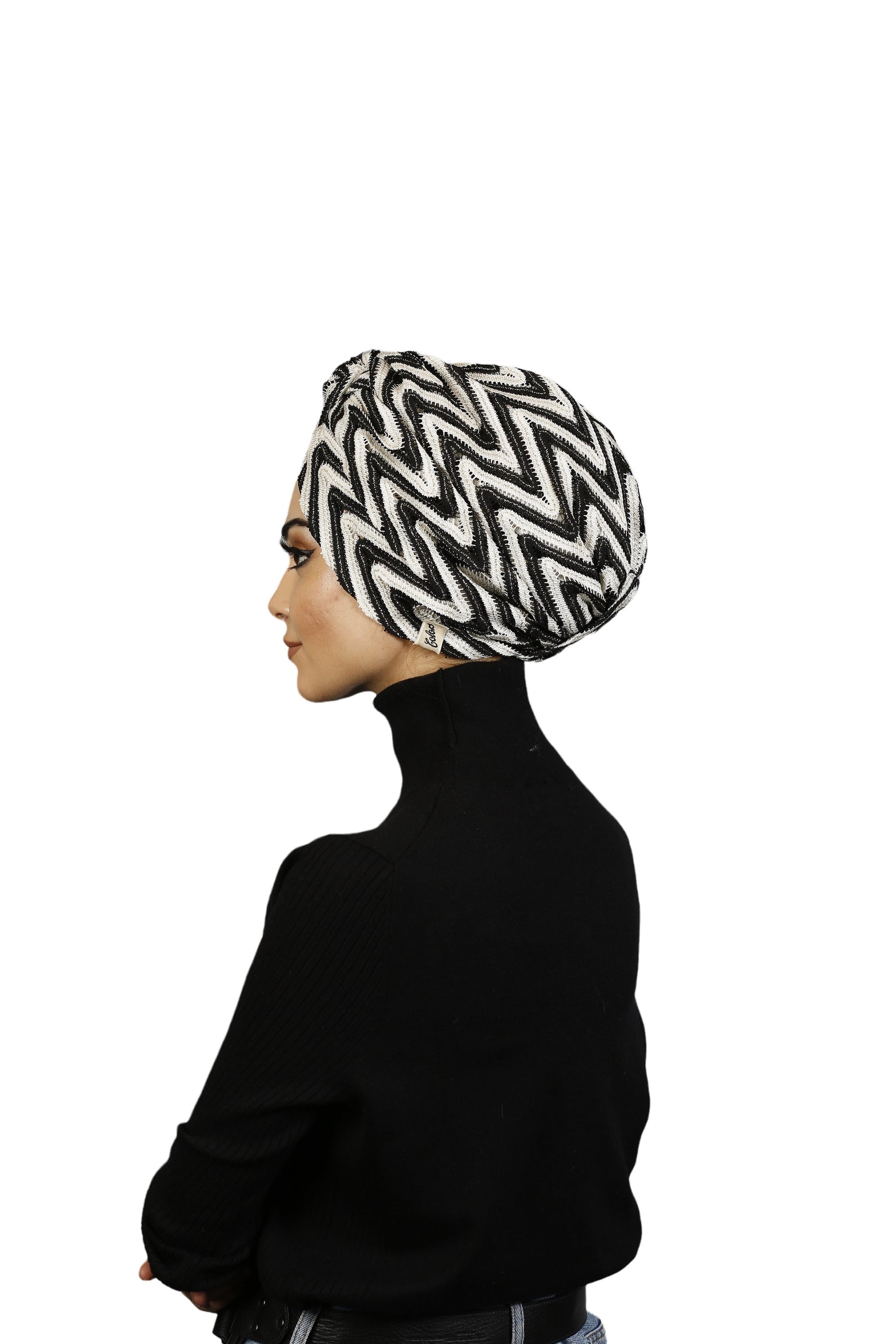 Twisted Zigzag Black and White Desen, Siyah Beyaz, Esnek Örme triko Kumaş El Yapımı Bone