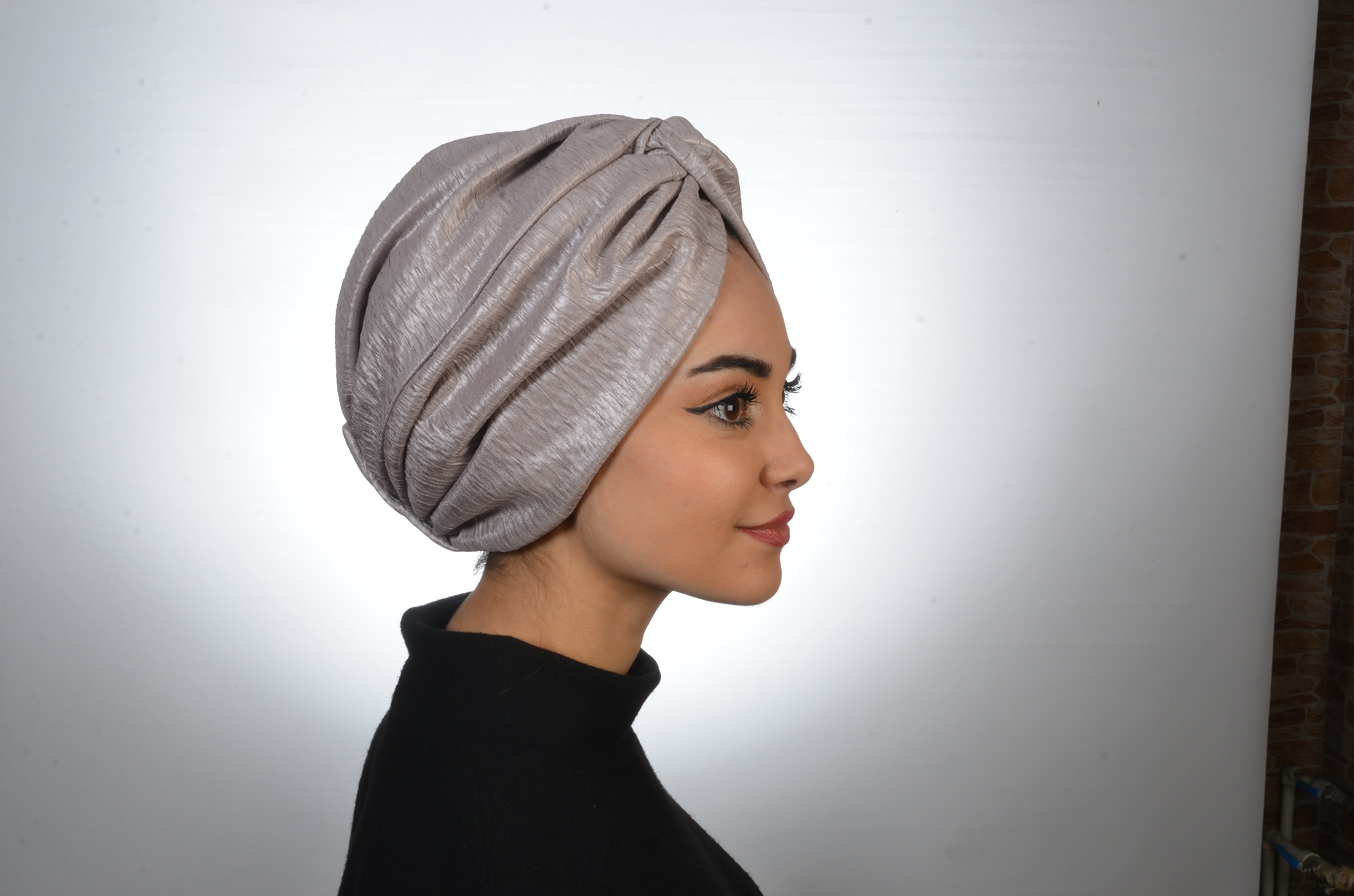 Twisted Crinkle Mink Vizon Renkli El Yapımı Şık Bone