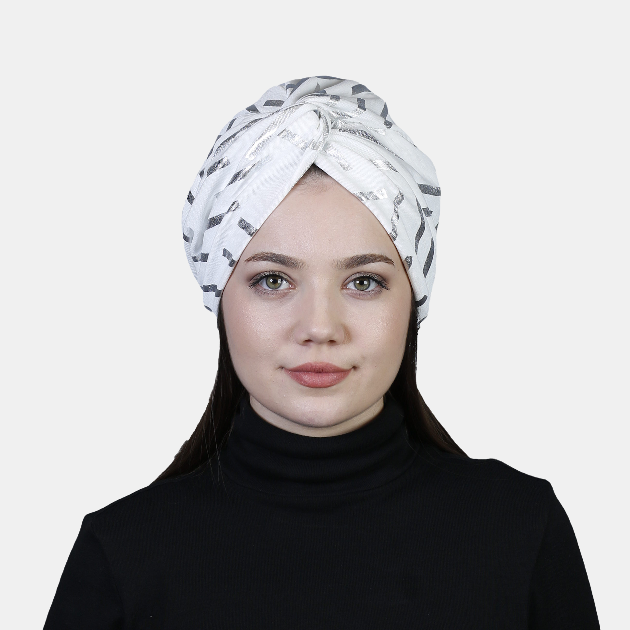 Twisted Scribble White Beyaz Renkli Gümüş Çizgili Esnek El Yapımı Şık Bone